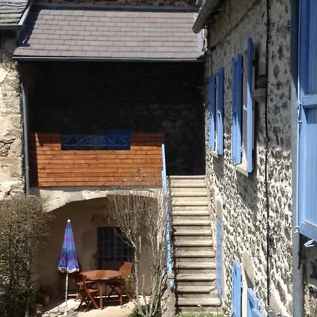 La Parenthese Holiday home Saint-Hostien